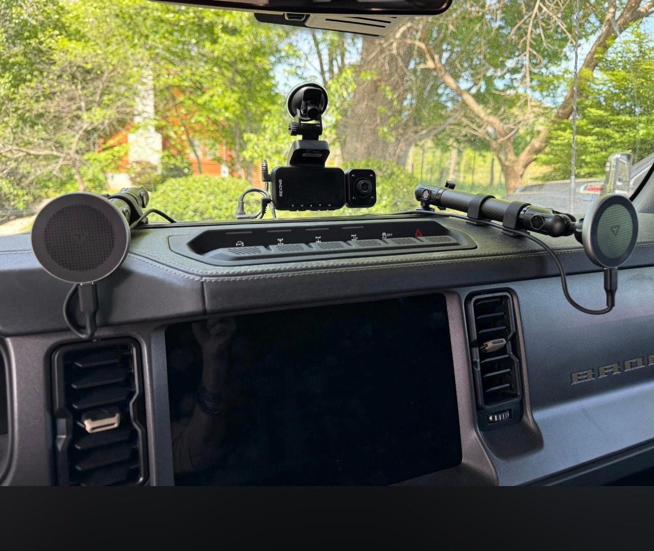 Bronco dash cam and accessory mount installation